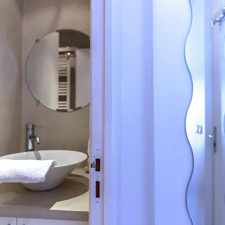 Montmartre Picasso Apartment